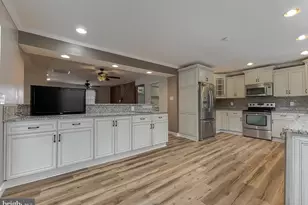 39848 Cathy Cir, Mechanicsville, MD 20659 - Photo 5