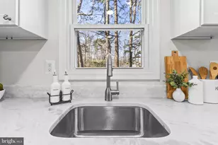 42101 Valley Dr, Mechanicsville, MD 20659 - Photo 7