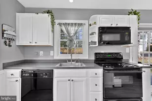 21996 Fox Ridge Rd, Lexington Park, MD 20653 - Photo 11