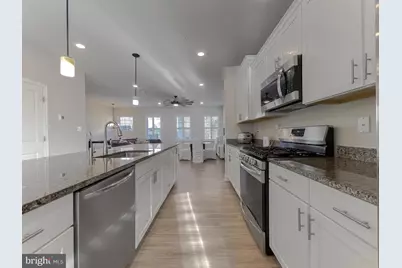 23856 Myrtle Glen Way, California, MD 20619 - Photo 5