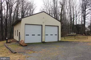 43447 Drum Cliff Rd, Hollywood, MD 20636 - Photo 3