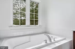 45425 Monterey Ln, California, MD 20619 - Photo 35