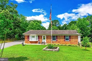 38426 Laurel Ridge Ct, Mechanicsville, MD 20659 - Photo 1