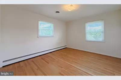 23230 Colton Point Road, Avenue, MD 20609 - Photo 31