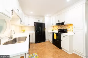 22056 Spring Valley Dr, Lexington Park, MD 20653 - Photo 11