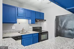 23242 Rosewood Ct, California, MD 20619 - Photo 9