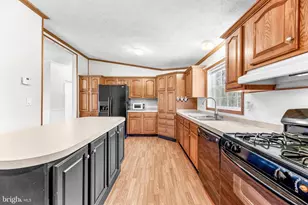 18690 St Jeromes Neck Rd, Dameron, MD 20628 - Photo 9