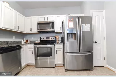 23540 F D R Boulevard #106, California, MD 20619 - Photo 9