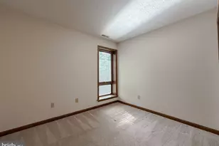 23240 Rosewood Ct, California, MD 20619 - Photo 17