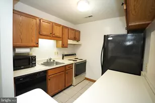 23239 Rosewood Ct, California, MD 20619 - Photo 9