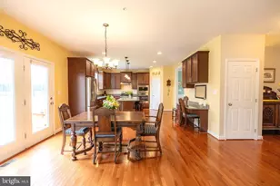 23711 Gambrel Oak Ct, California, MD 20619 - Photo 9