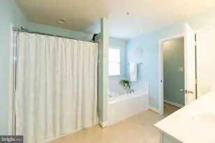 23711 Gambrel Oak Ct, California, MD 20619 - Photo 35