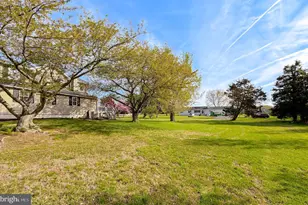 21225 Georges Ln, Avenue, MD 20609 - Photo 47