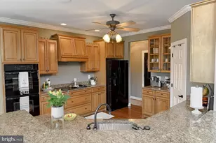 24570 Spriggs Ct, Hollywood, MD 20636 - Photo 13
