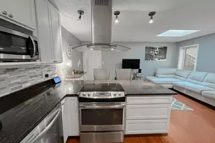 23242 Chestnut Oak Ct, California, MD 20619 - Photo 7