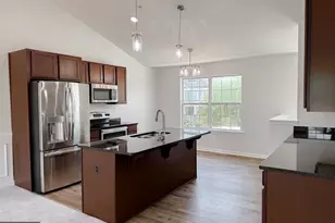 21096 Lizson Ct, California, MD 20619 - Photo 7
