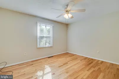 37287 E Lakeland Drive, Mechanicsville, MD 20659 - Photo 5