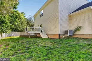 20910 Pine Cone Pl, Lexington Park, MD 20653 - Photo 17
