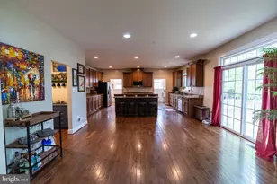 43675 Wild Iris St, California, MD 20619 - Photo 9
