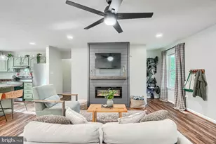 30126 Edinborough Dr, Mechanicsville, MD 20659 - Photo 9