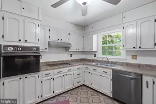 30235 Huntt Rd, Mechanicsville, MD 20659 - Photo 21