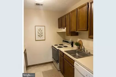 23244 Chestnut Oak Court #12F (1072), California, MD 20619 - Photo 7