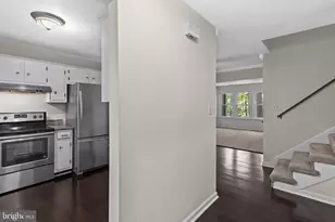 23358 Red Oak Ct, California, MD 20619 - Photo 11