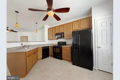 23520 F D R Boulevard #202, California, MD 20619 - Photo 15