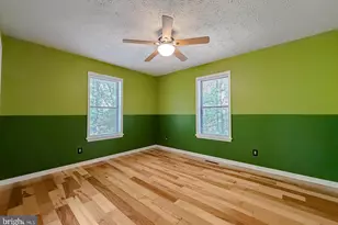 23294 Holly Hill Ln, California, MD 20619 - Photo 39