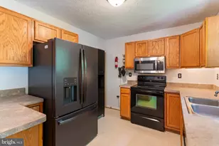 37362 E Spicer Dr, Mechanicsville, MD 20659 - Photo 15