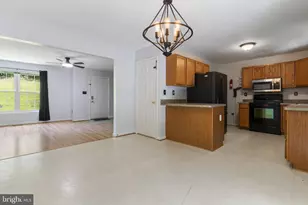 37362 E Spicer Dr, Mechanicsville, MD 20659 - Photo 17