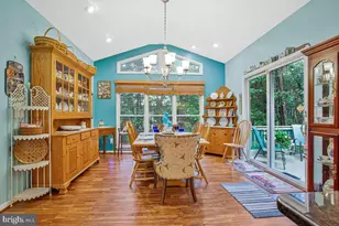 23083 Barberry Ln, California, MD 20619 - Photo 11