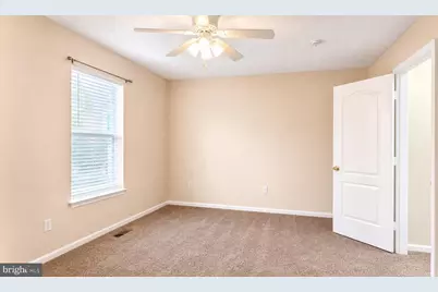 45275 Elkton Lane, California, MD 20619 - Photo 9