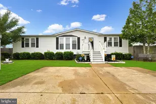 45856 N Poteat Ct, California, MD 20619 - Photo 1