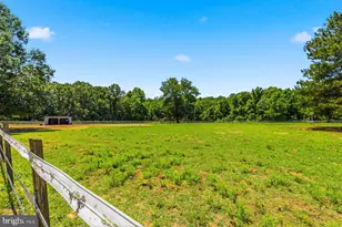 24249 McIntosh Rd, Hollywood, MD 20636 - Photo 9