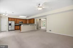 44024 Delphinium Dr, California, MD 20619 - Photo 11