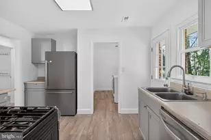 45278 Cove Manor Rd, California, MD 20619 - Photo 13