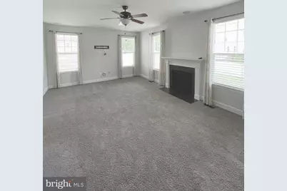 43691 Yulan Street, California, MD 20619 - Photo 7