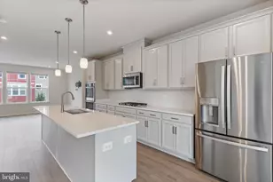 23450 Sugar Pine Ln, California, MD 20619 - Photo 5