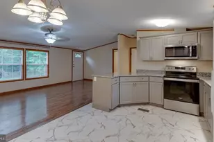45170 Settlers Ln, California, MD 20619 - Photo 11