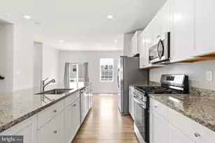 23622 Highliner Wy, California, MD 20619 - Photo 17