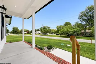 23195 Esperanza Dr, Lexington Park, MD 20653 - Photo 9