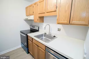 44792 Locust Ridge Ct, California, MD 20619 - Photo 7