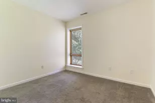 23240 Rosewood Ct, California, MD 20619 - Photo 11