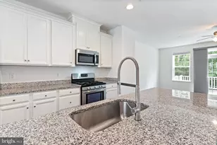 23048 Mountain Laurel Ln, California, MD 20619 - Photo 7