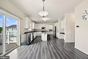 45694 Tenny Hill St, California, MD 20619 - Photo 7