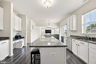 45694 Tenny Hill St, California, MD 20619 - Photo 9