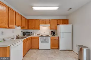 22082 St Clements Cir, Great Mills, MD 20634 - Photo 9