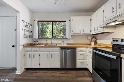 23321 Red Oak Court, California, MD 20619 - Photo 7