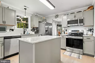 21271 Scarborough Dr, Lexington Park, MD 20653 - Photo 17